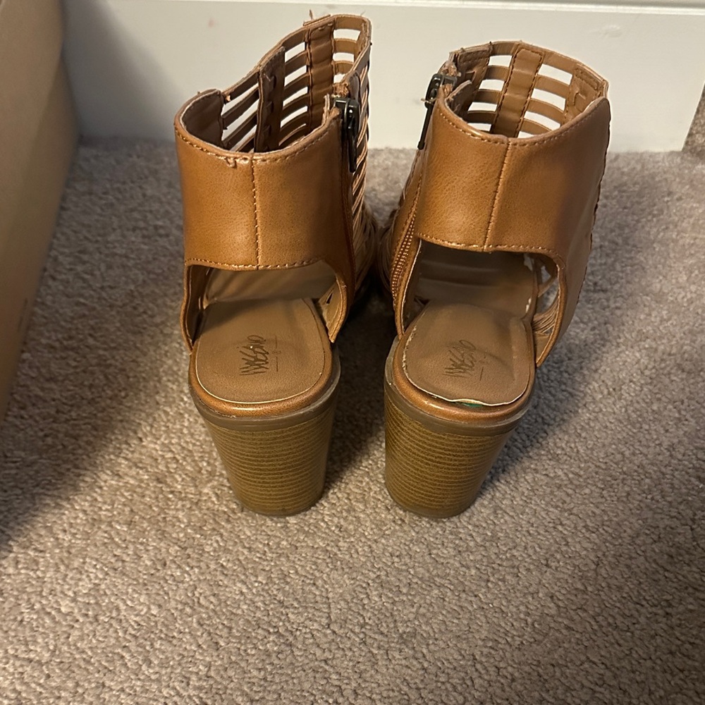Mossimo Supply Co. Brown Strappy Heels - Picture 3 of 5